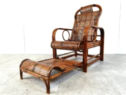 Chaise de jardin, chaise longue en rotin et bambou, années 1950