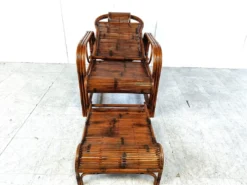 Chaise de jardin, chaise longue en rotin et bambou, années 1950