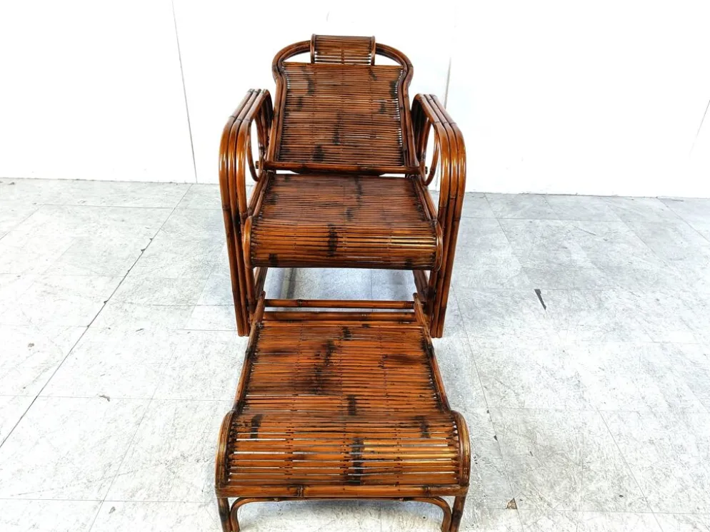 Chaise de jardin, chaise longue en rotin et bambou, années 1950