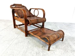 Chaise de jardin, chaise longue en rotin et bambou, années 1950