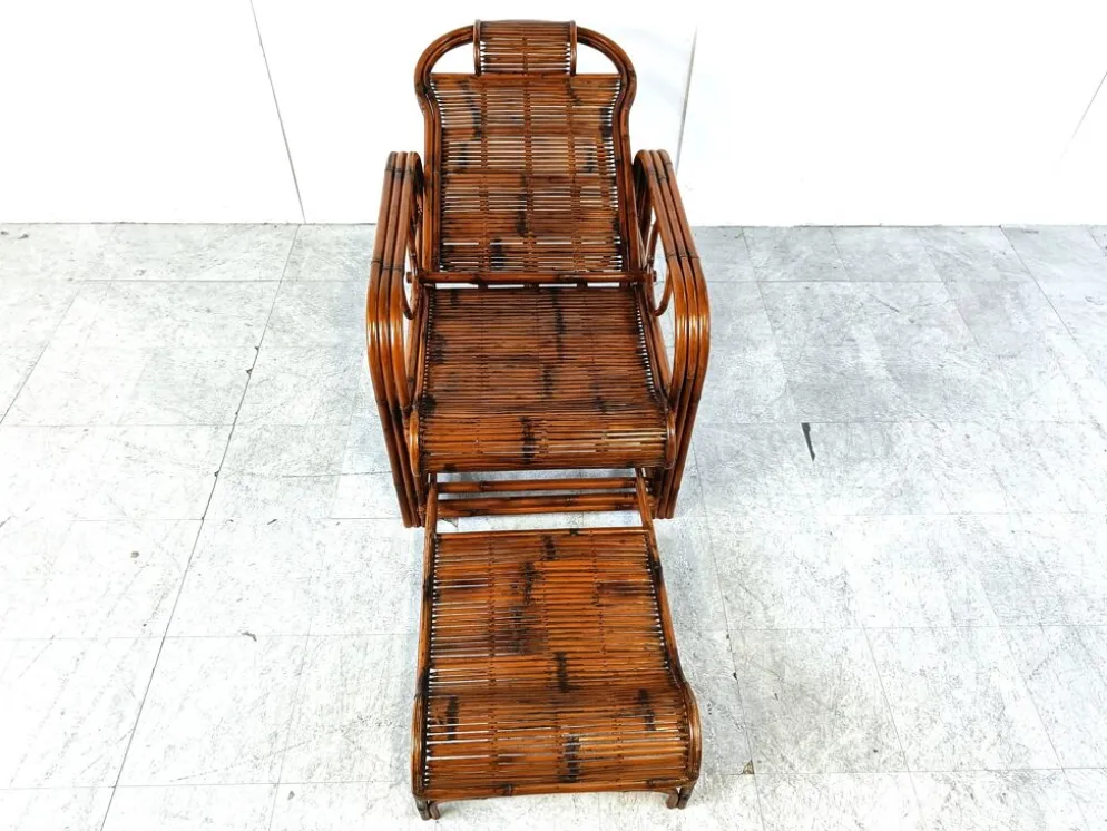 Chaise de jardin, chaise longue en rotin et bambou, années 1950