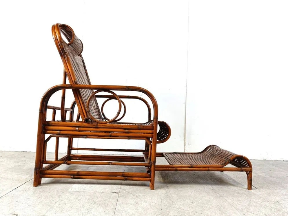 Chaise de jardin, chaise longue en rotin et bambou, années 1950