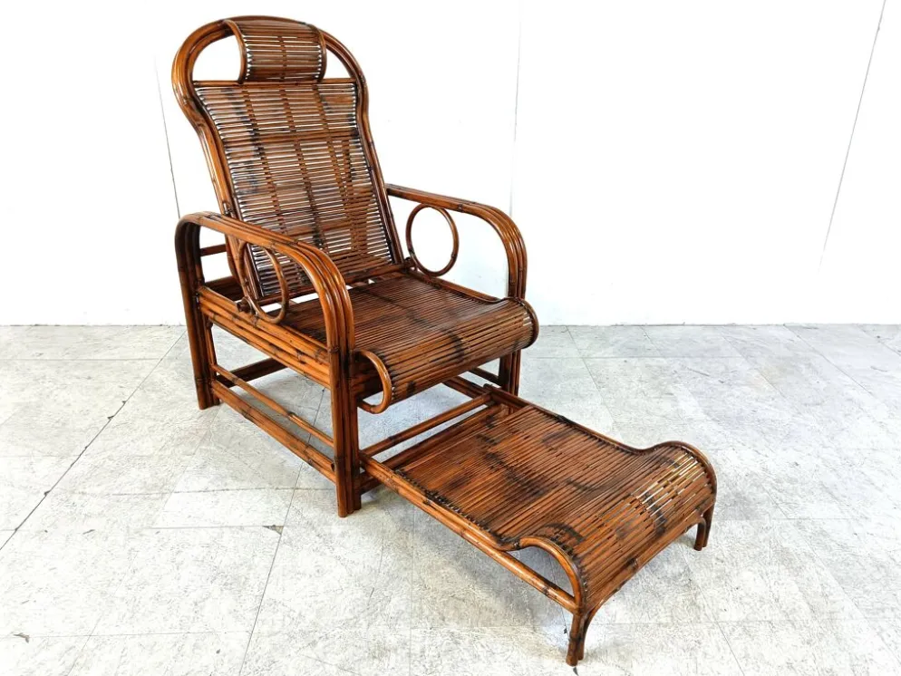 Chaise de jardin, chaise longue en rotin et bambou, années 1950