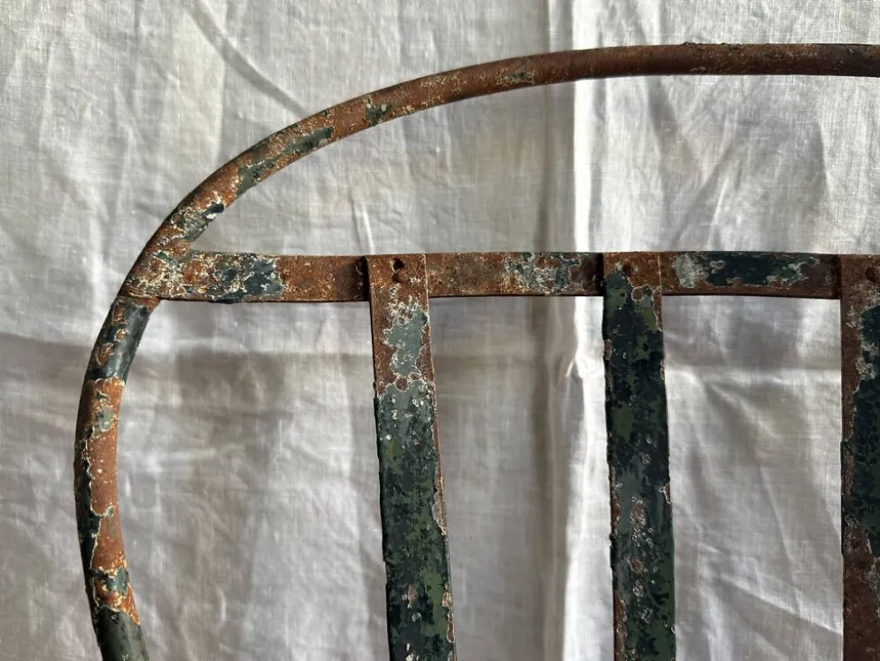 Chaise de jardin en fer peint XIXe