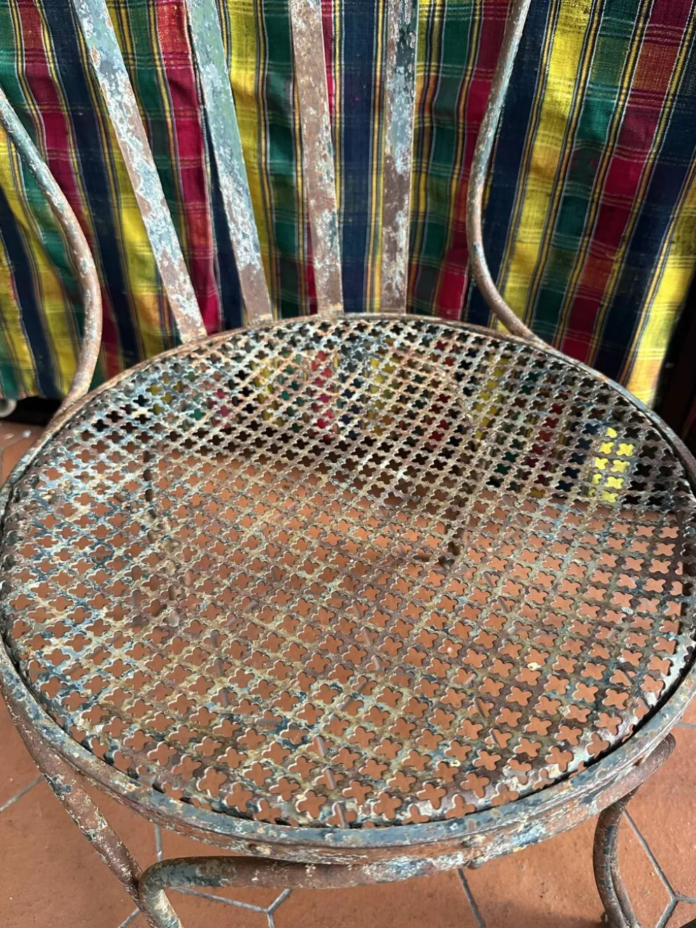 Chaise de jardin en fer peint XIXe