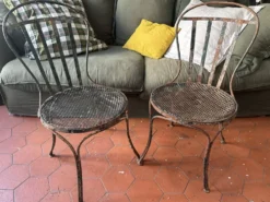 Chaise de jardin en fer peint XIXe