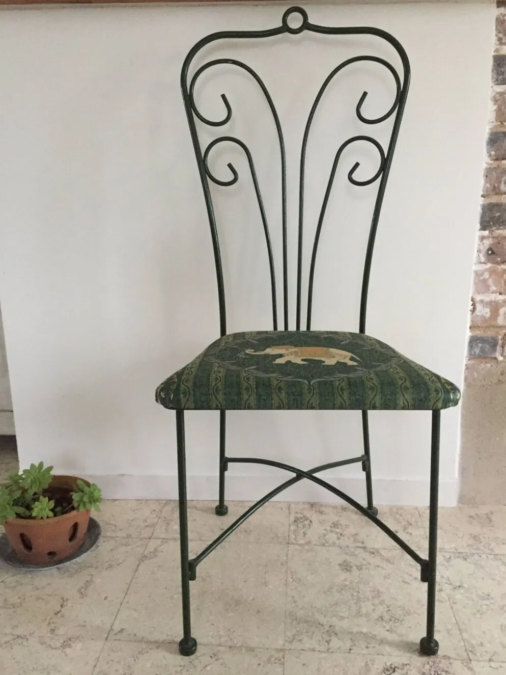 Chaise de jardin vintage en fer forgé
