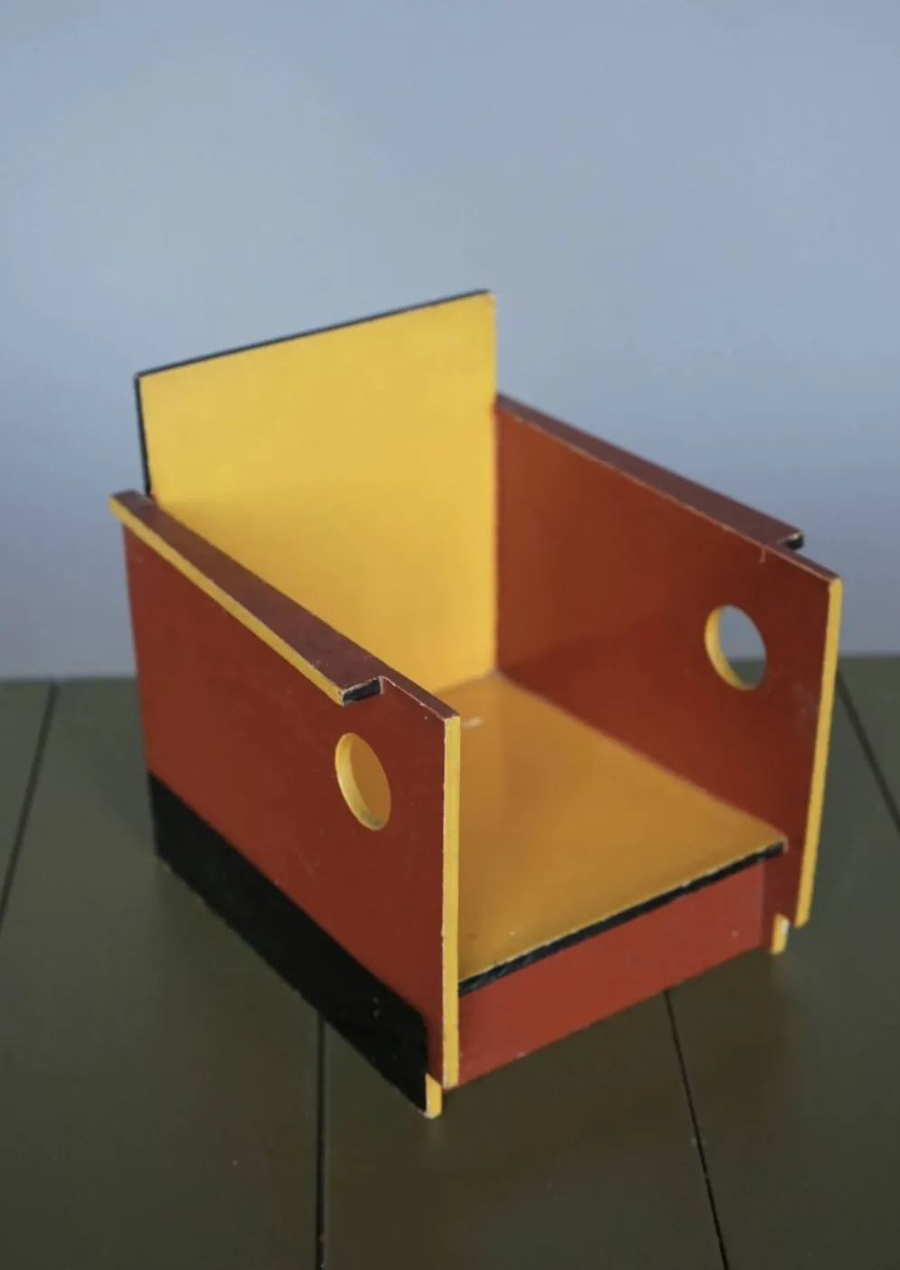 Chaise en jouet moderniste rare par Ko Verzuu pour Ado, années 1930