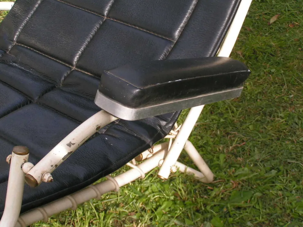 Chaise longue