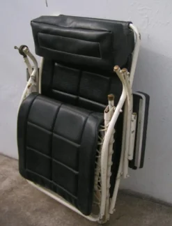 Chaise longue