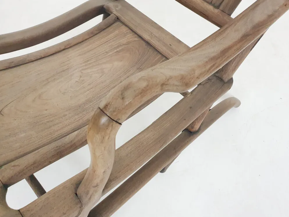Chaise longue chinoise du 19ème siècle en bois massif