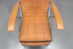 Chaise longue pliante italienne des années 1970 avec revêtement en similicuir
