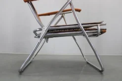 Chaise longue pliante italienne des années 1970 avec revêtement en similicuir