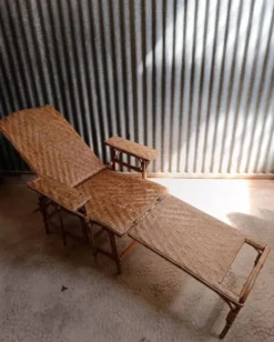 Chaise longue, transat en osier et rotin vintage