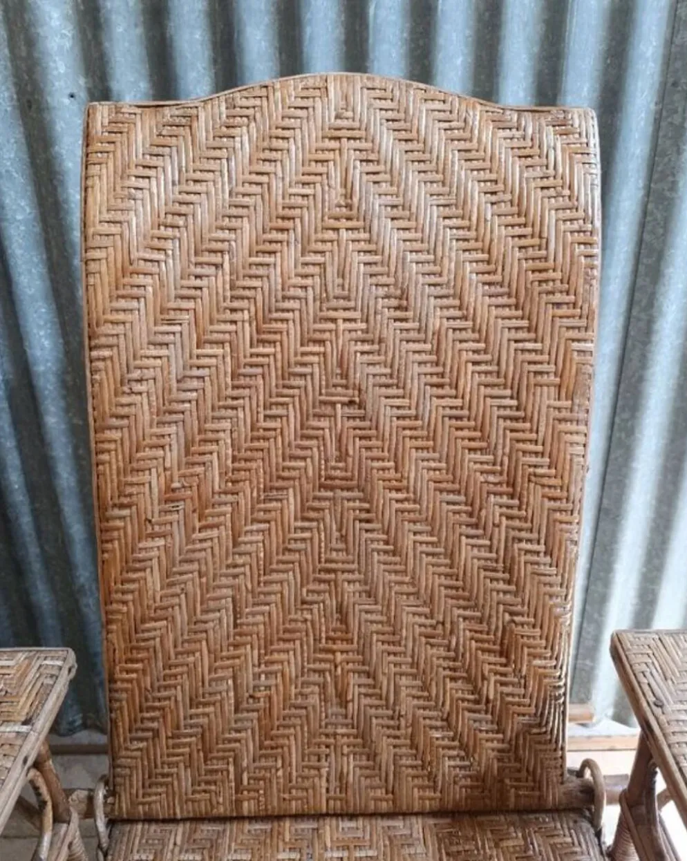 Chaise longue, transat en osier et rotin vintage