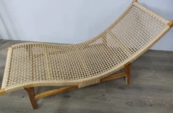 Chaise longue/ transat tressé en teck