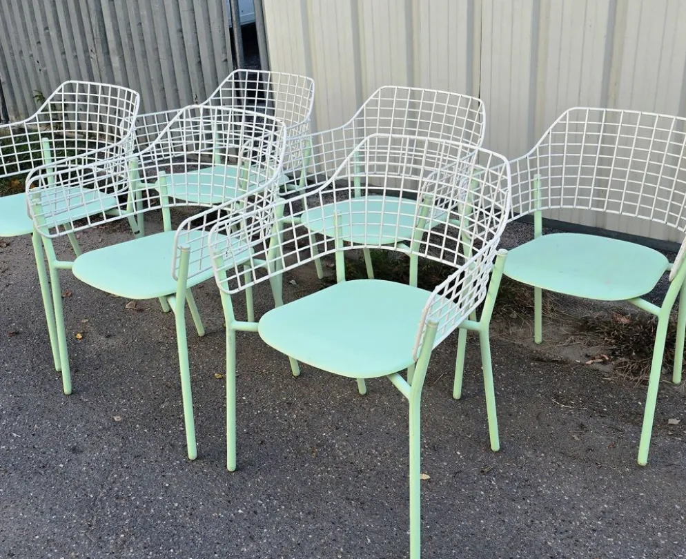 Chaise Lyze, EMU