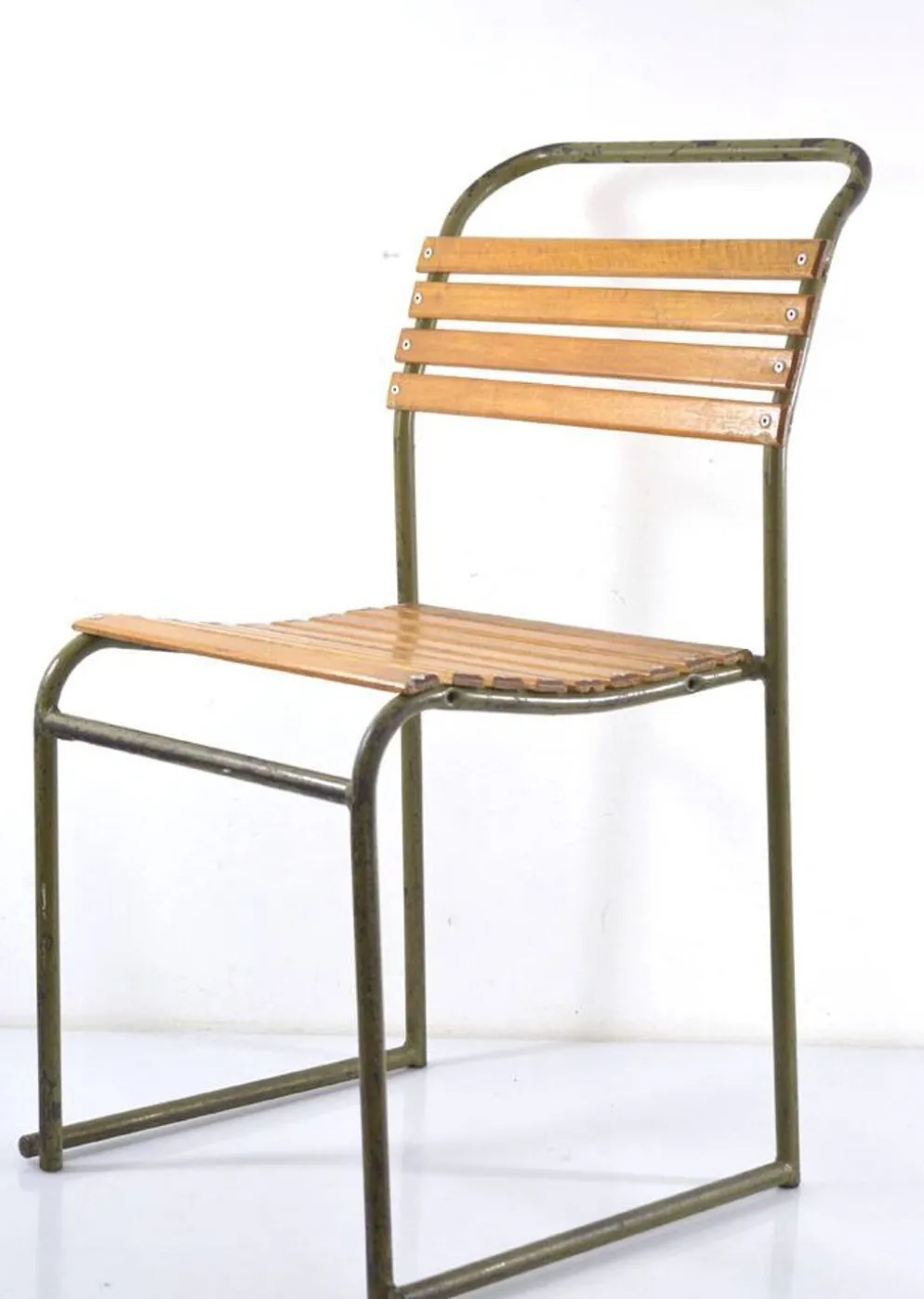 Chaises de patio / véranda vintage – Musée Boijmans, Rotterdam (11 disponibles)
