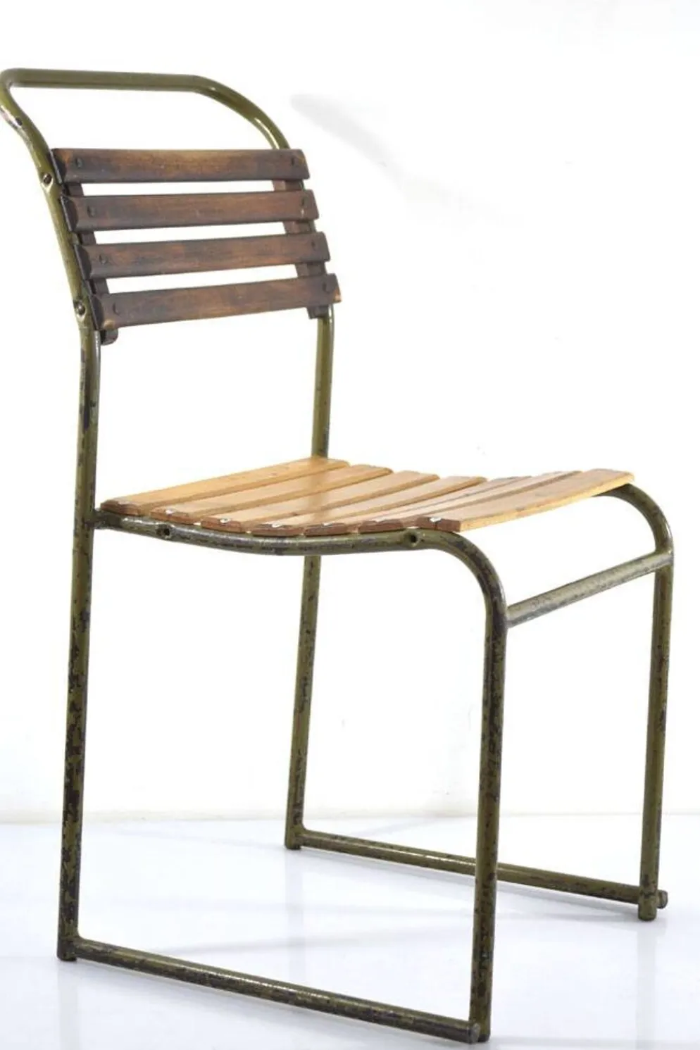 Chaises de patio / véranda vintage – Musée Boijmans, Rotterdam (11 disponibles)