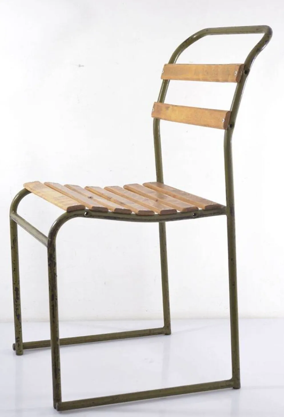 Chaises de patio / véranda vintage – Musée Boijmans, Rotterdam (11 disponibles)