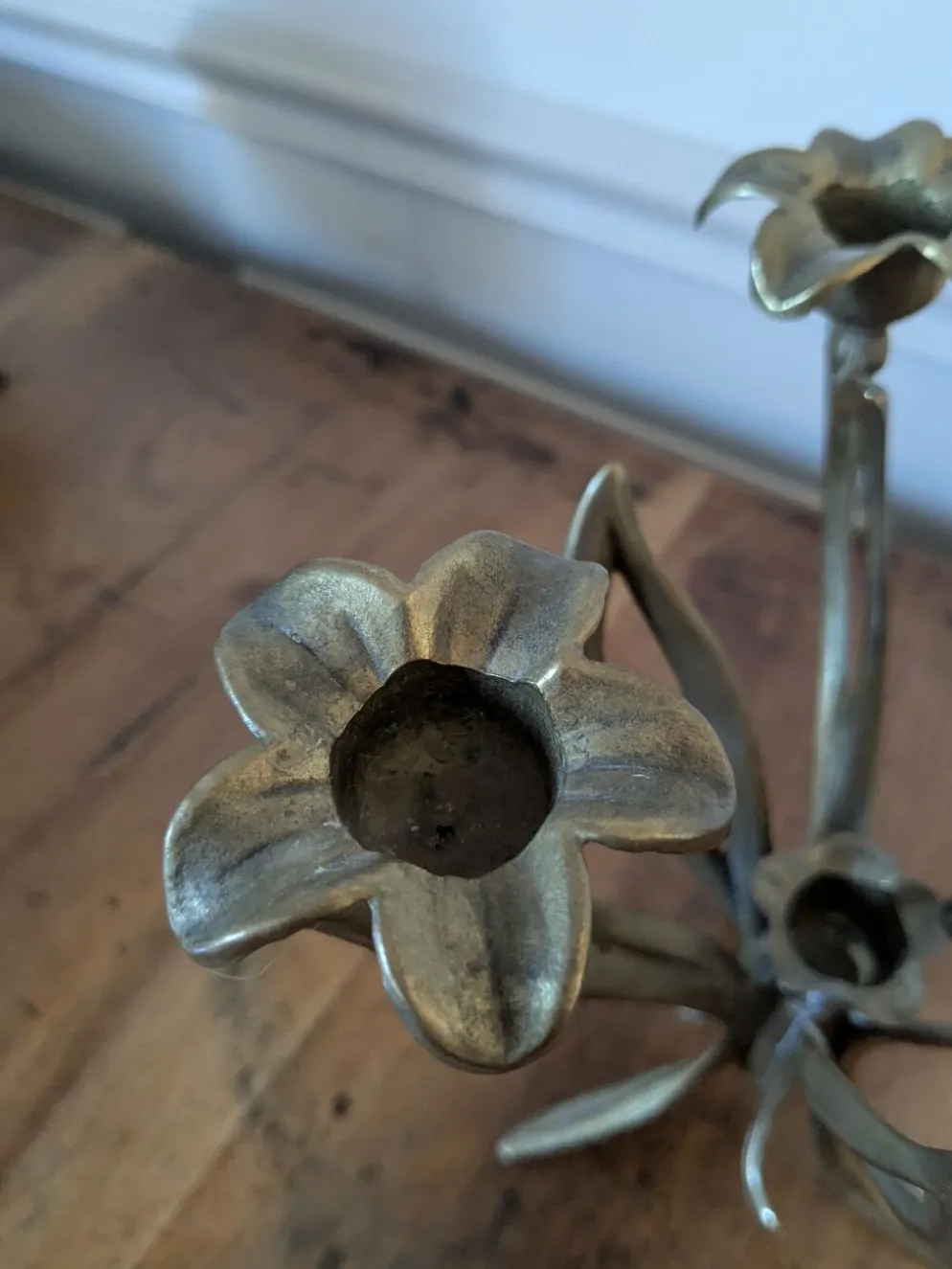 Chandelier fleur Art nouveau en laiton