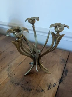 Chandelier fleur Art nouveau en laiton