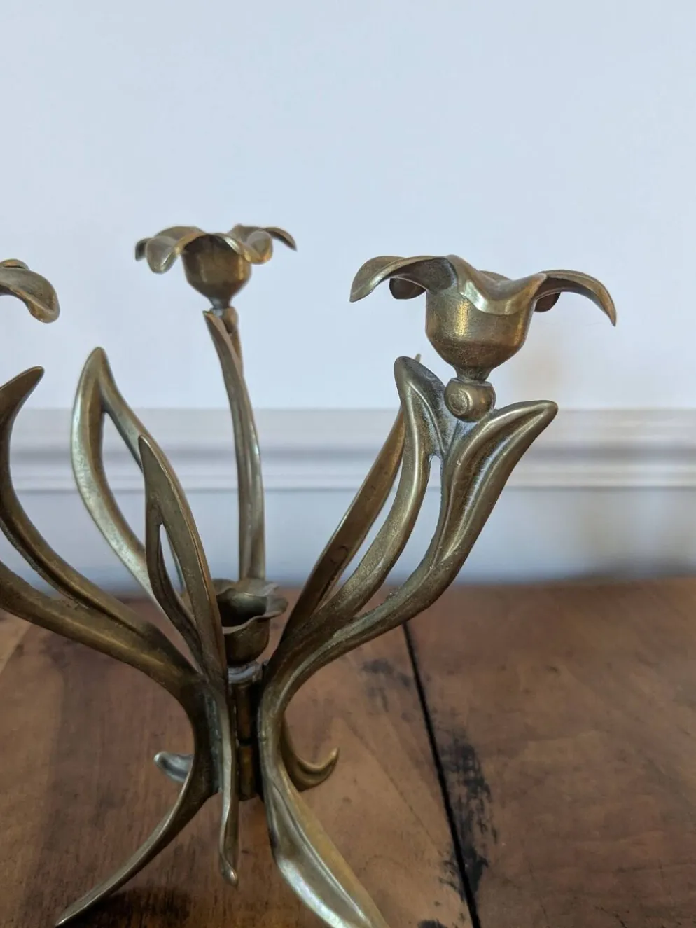 Chandelier fleur Art nouveau en laiton