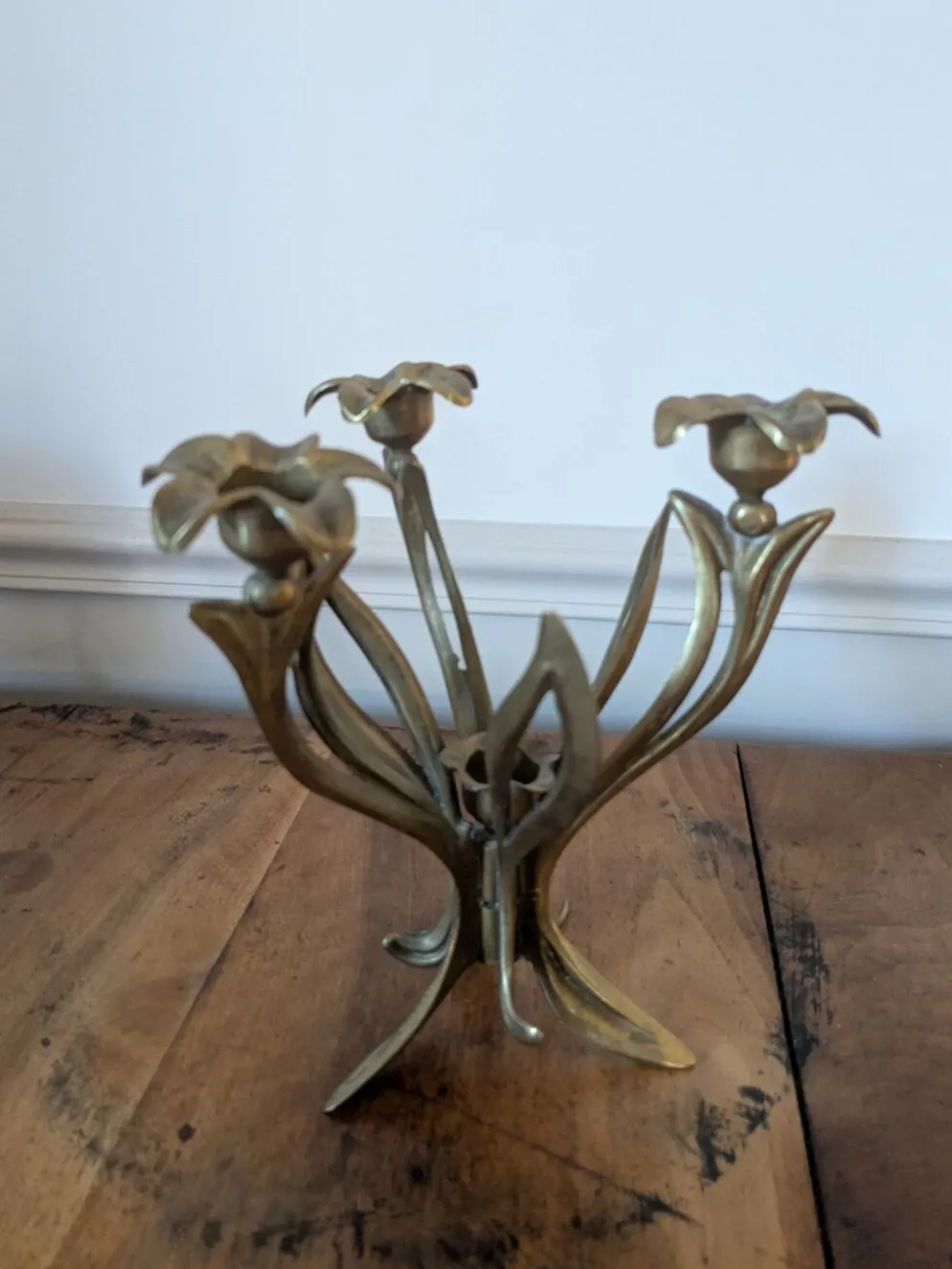 Chandelier fleur Art nouveau en laiton