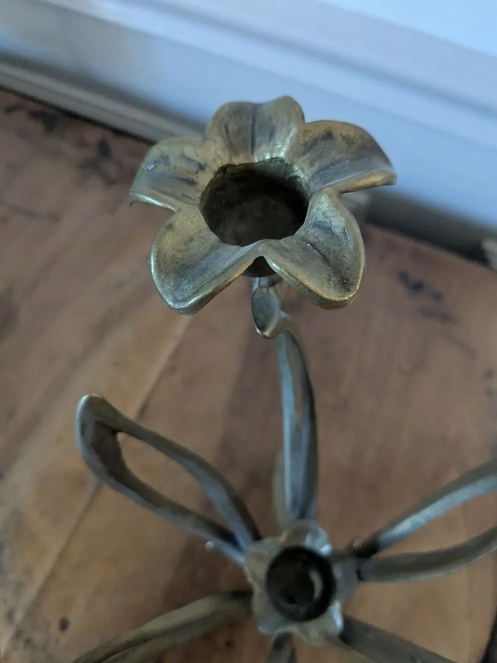 Chandelier fleur Art nouveau en laiton