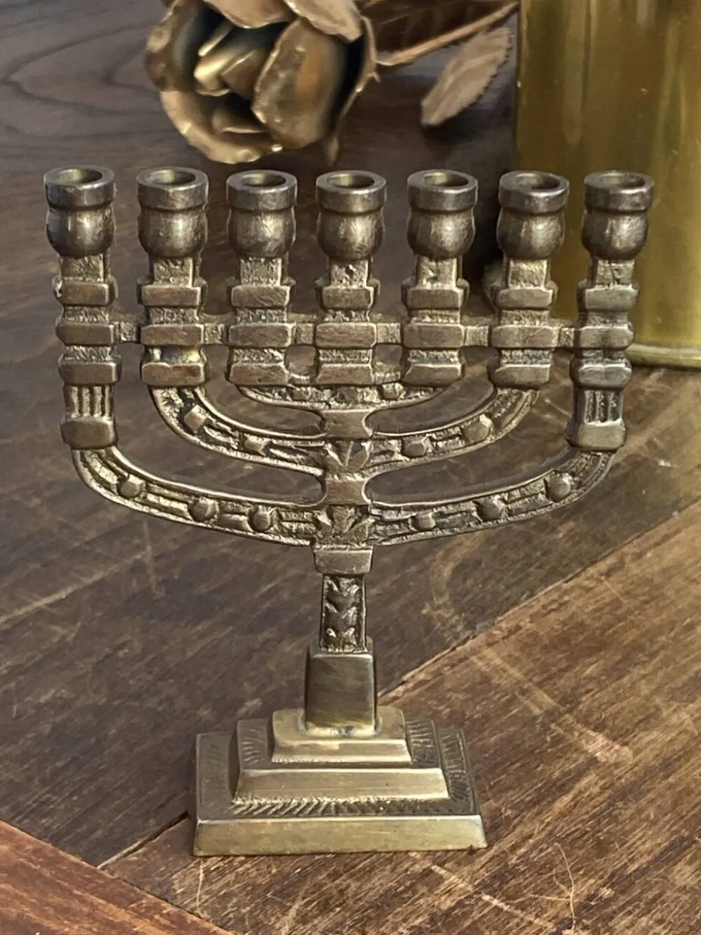 Chandelier, menorah à sept branches, en laiton