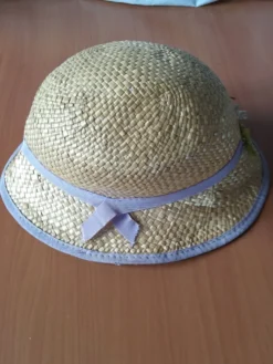 Chapeau en paille style canotier femme