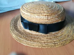 Chapeau en paille style canotier