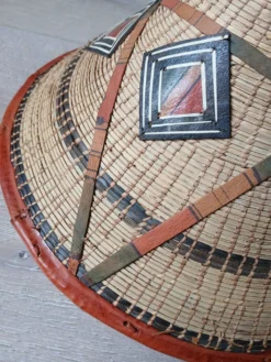 2 chapeaux africains anciens