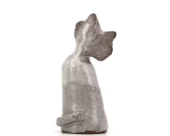 Chat gris blanc en céramique, pièce unique de céramiste, années 70