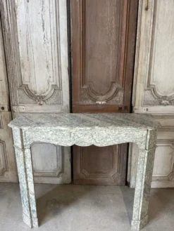 Cheminée de Louis XV pompadour circa 1900 marbre vert d’Estours