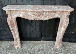 Cheminée de style Louis XV en marbre gris des Ardennes, vers 1880