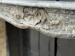 Cheminée Louis XV en marbre gris Saint-Anne, XVIIIème siècle