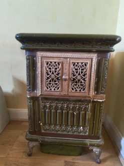 Cheminée poêle céramique et fonte type prussien