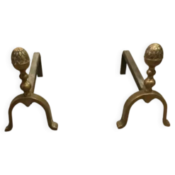 Chenets de cheminée néoclassique pomme de pin bronze