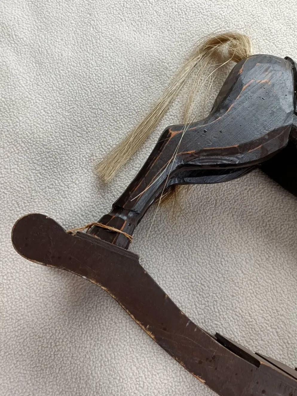 Cheval a bascule rétro bois