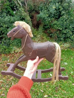 Cheval a bascule rétro bois