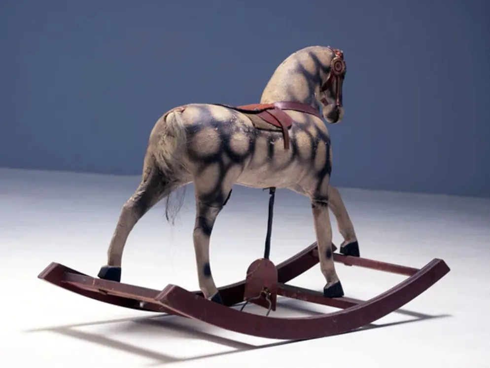 Cheval à bascule ancien, Tchécoslovaquie, années 1940