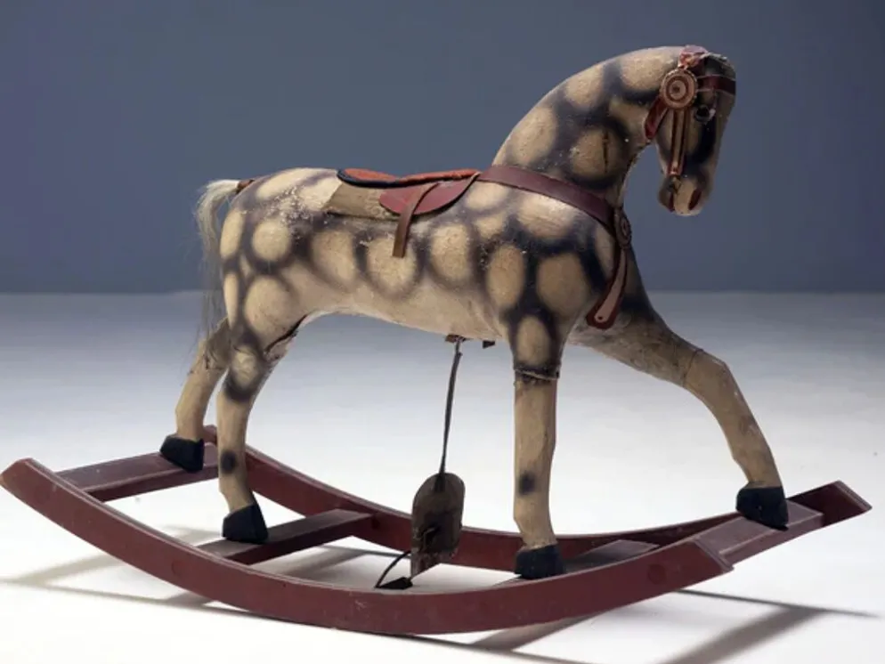 Cheval à bascule ancien, Tchécoslovaquie, années 1940