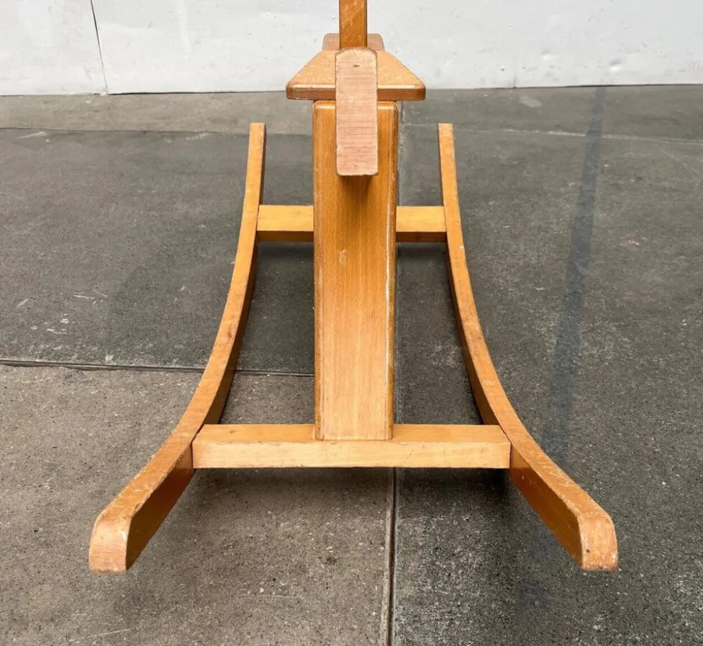 Cheval à bascule en bois du milieu du siècle, années 1960