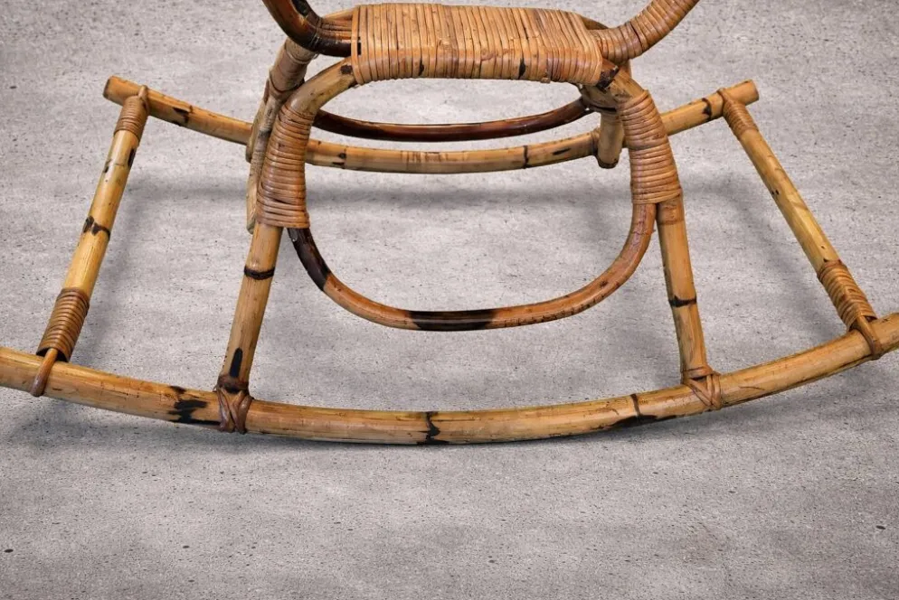 Cheval à bascule en rotin et bambou vintage 1960/70