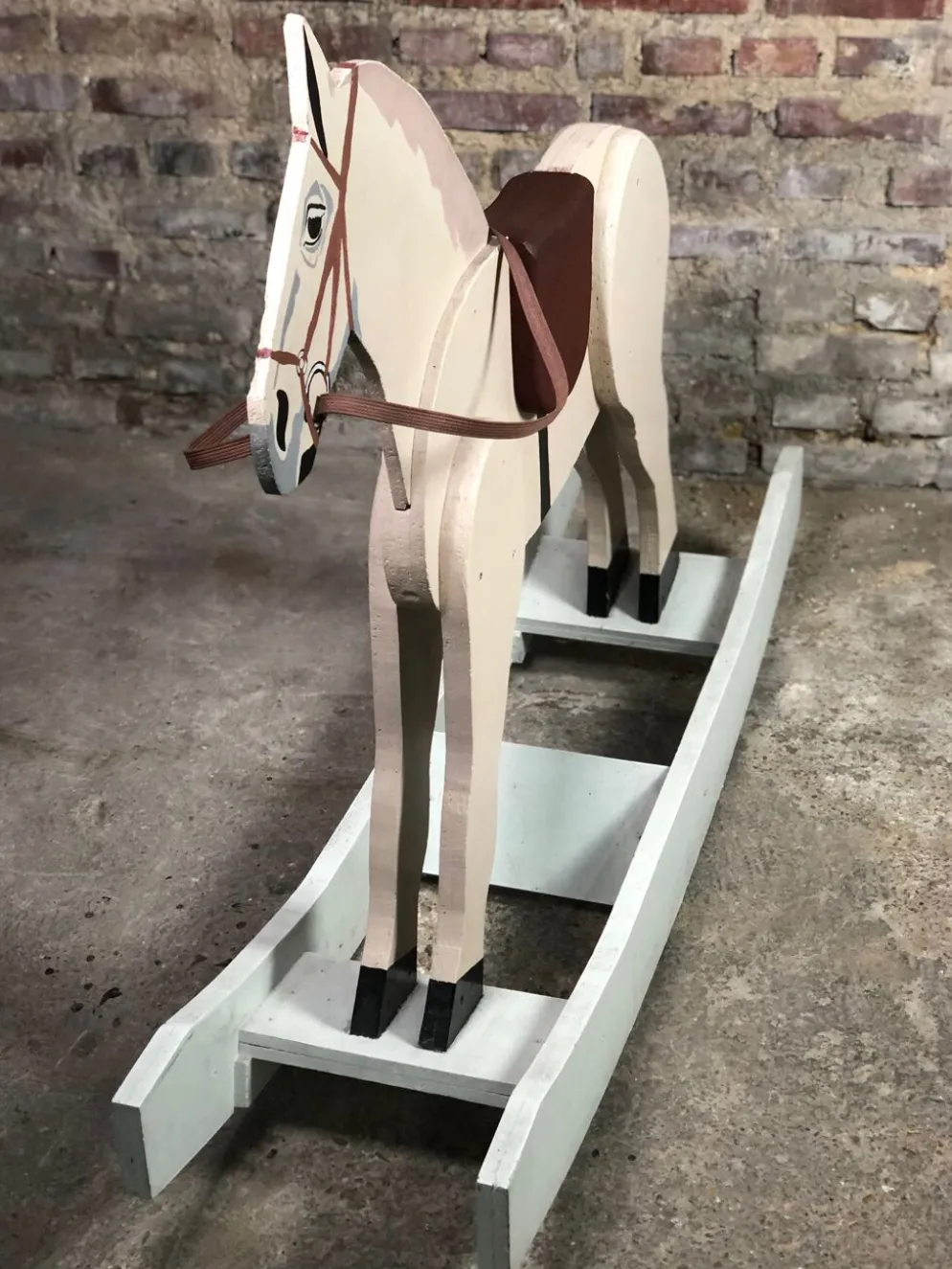 Cheval à bascule pour enfant en bois 1950