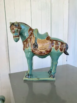 Cheval vintage en Ceramique émaillée turquoise