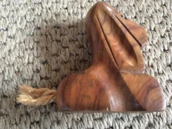 Chien en bois