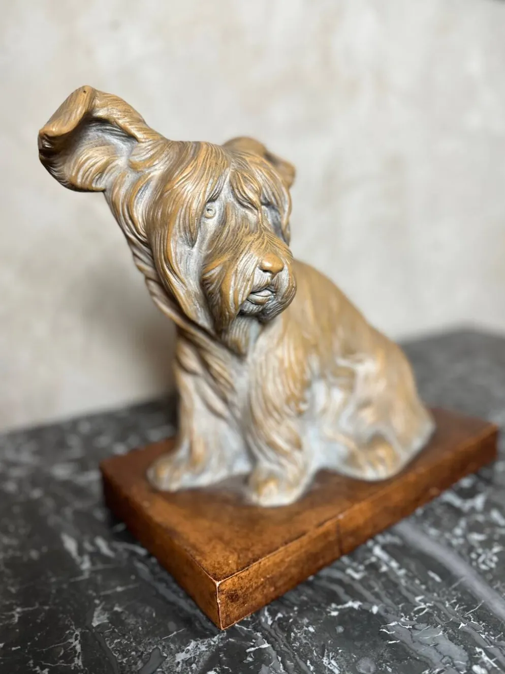 Chien terre cuite Signé R.Pollin
