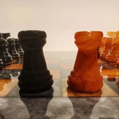 Échiquier de luxe vintage des années 1970 en véritable albâtre de Volterra - Agate noire et ambre - Fabriqué en Italie
